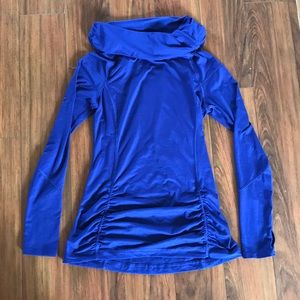 Zella turtleneck long sleeve shirt